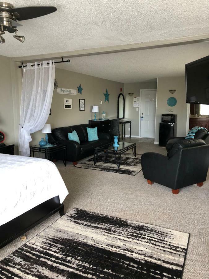 Anchorage Uptown Suites Ngoại thất bức ảnh